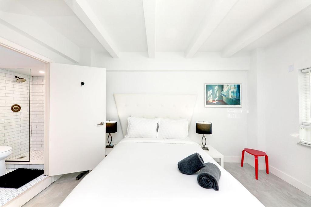 Ocean Spray By Rabbu * Miami Beach